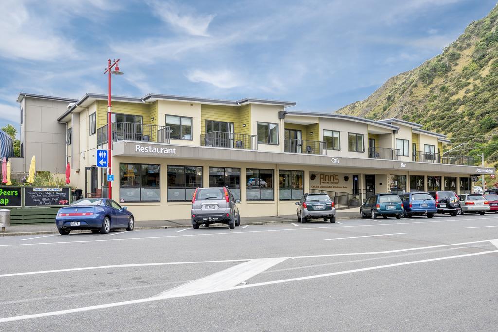 Finns Paekakariki 외부 사진